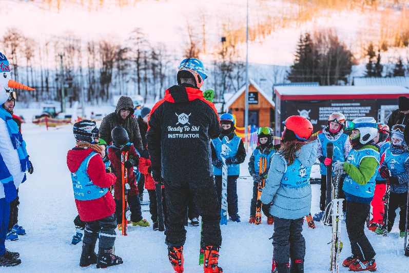 Superstart course participants on the slopes